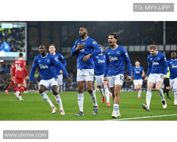 曼联遭埃弗顿逼平，英超积分榜跌至第五——红魔崛起的希望仍在？